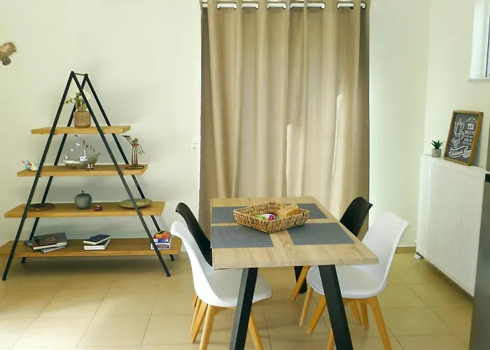Maria & Manos Guest House, Agios Onoufrios Beach