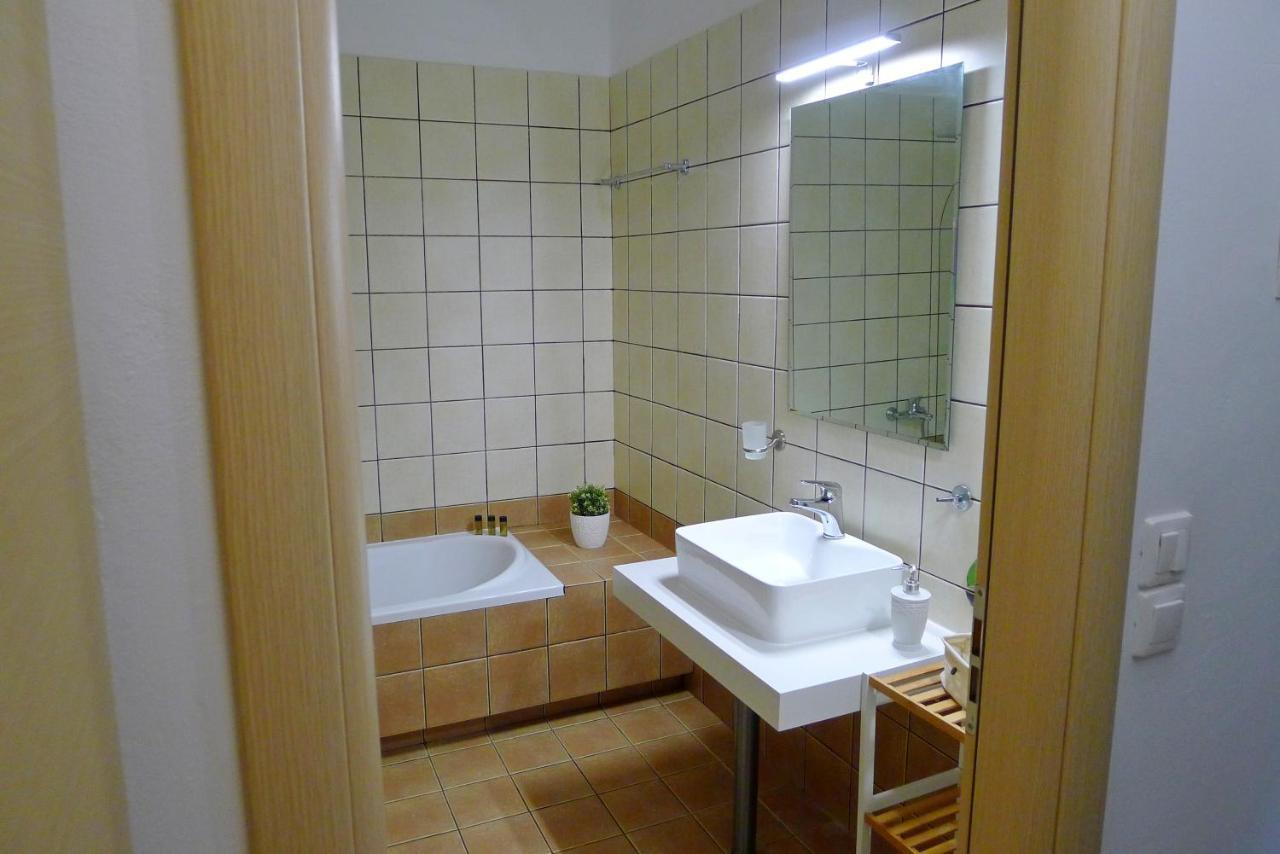 Maria & Manos Guest House, * Agios Onoufrios