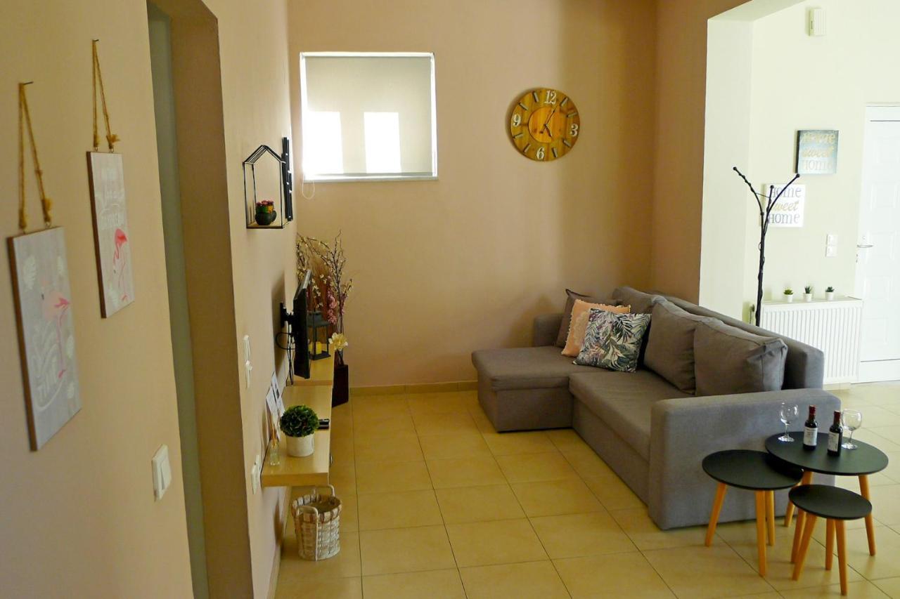 Maria & Manos Guest House, *